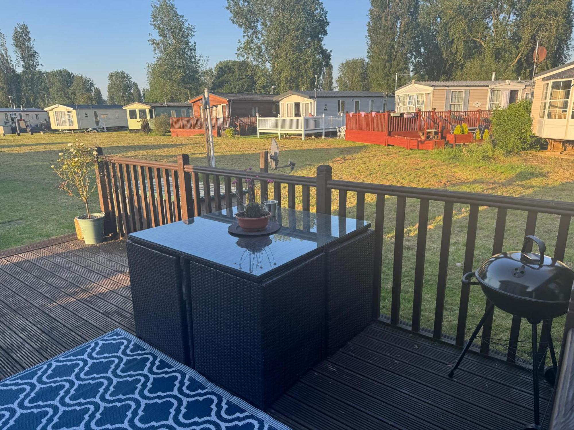 Beautiful 2 Bedroom Caravan On Billing Aquadrome นอร์ทแธมป์ตัน ภายนอก รูปภาพ